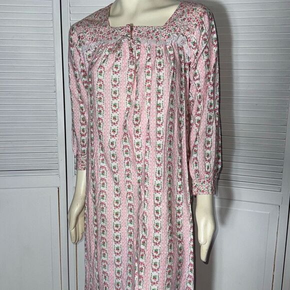NWOT Vintage 70’s ILGWU Flannel Prairie Nightgown Size Medium - Picture 1 of 13